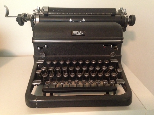 Photo of old manual typewriter from 1940s.